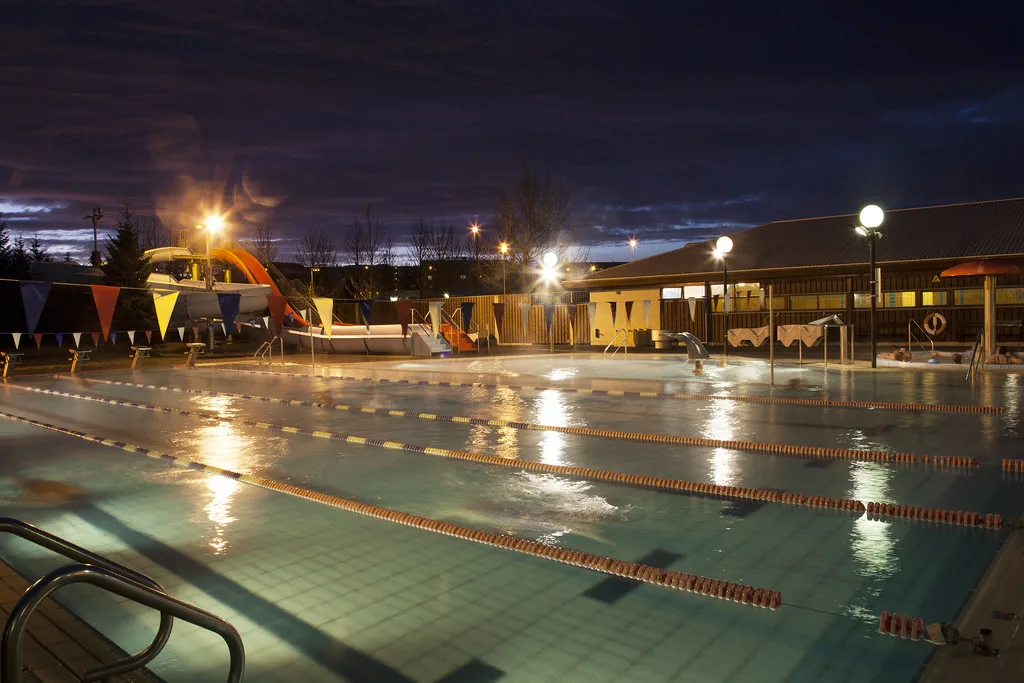 Suðurbæjarlaug