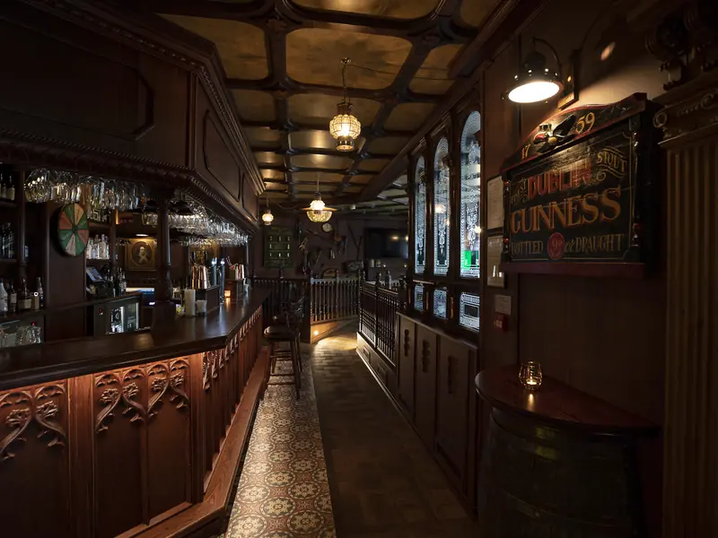 The Irishman Pub